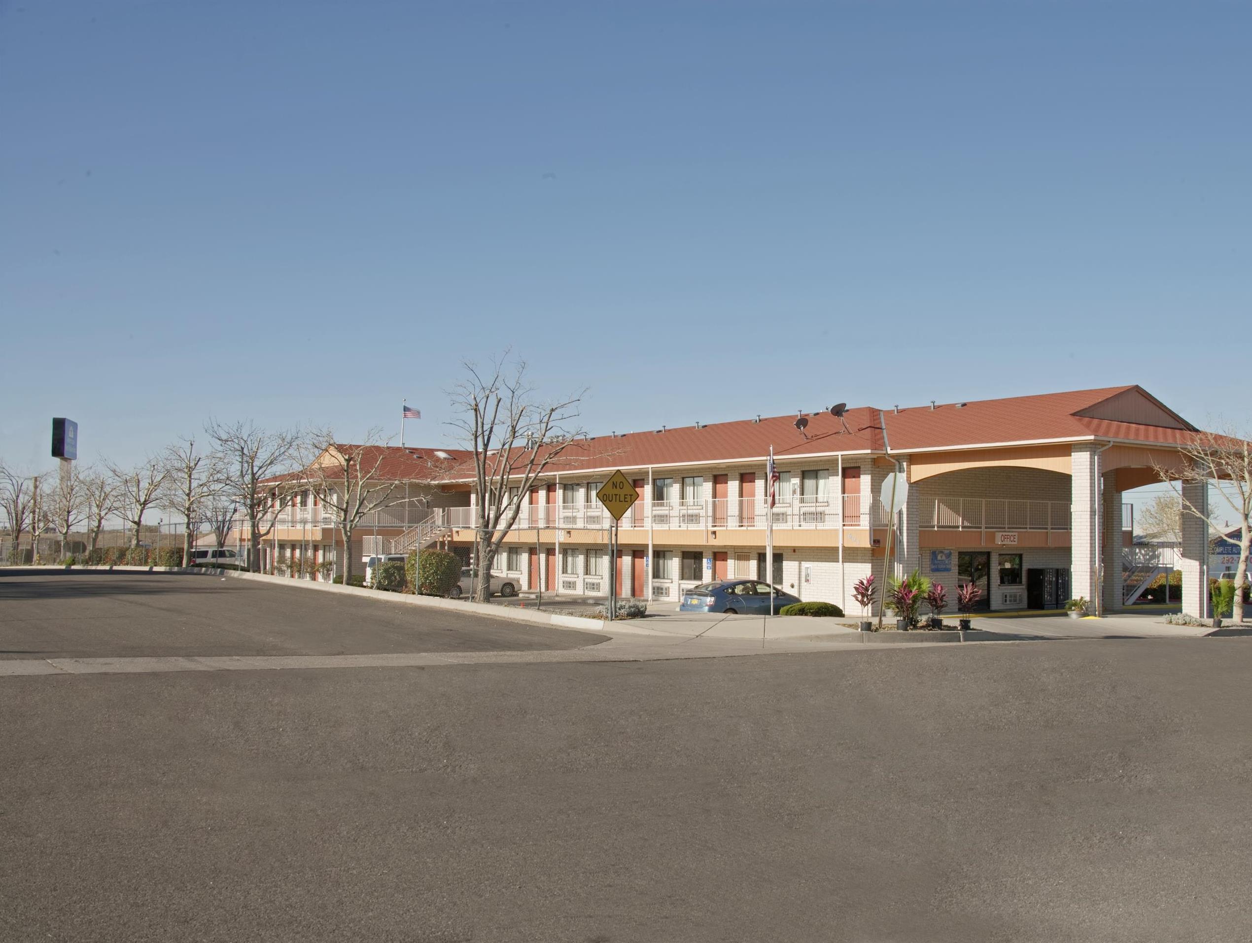 Travelodge By Wyndham Albuquerque East Экстерьер фото