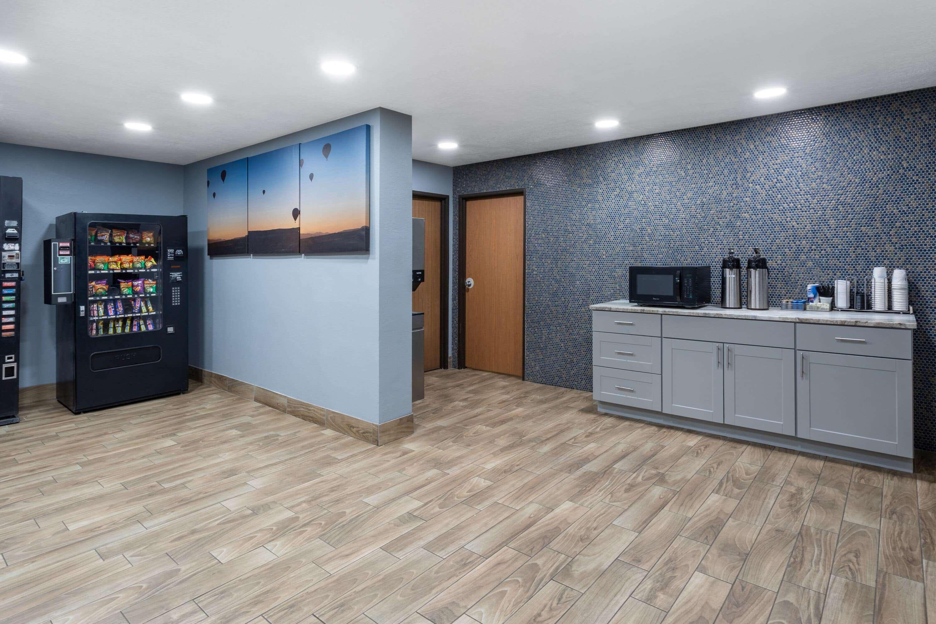Travelodge By Wyndham Albuquerque East Экстерьер фото