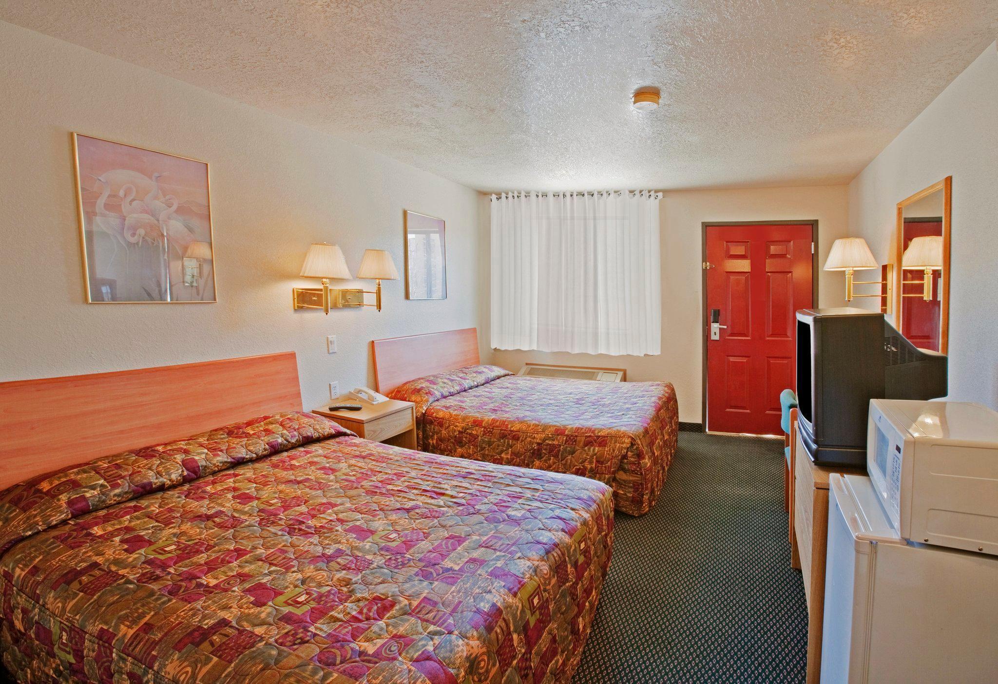 Travelodge By Wyndham Albuquerque East Экстерьер фото