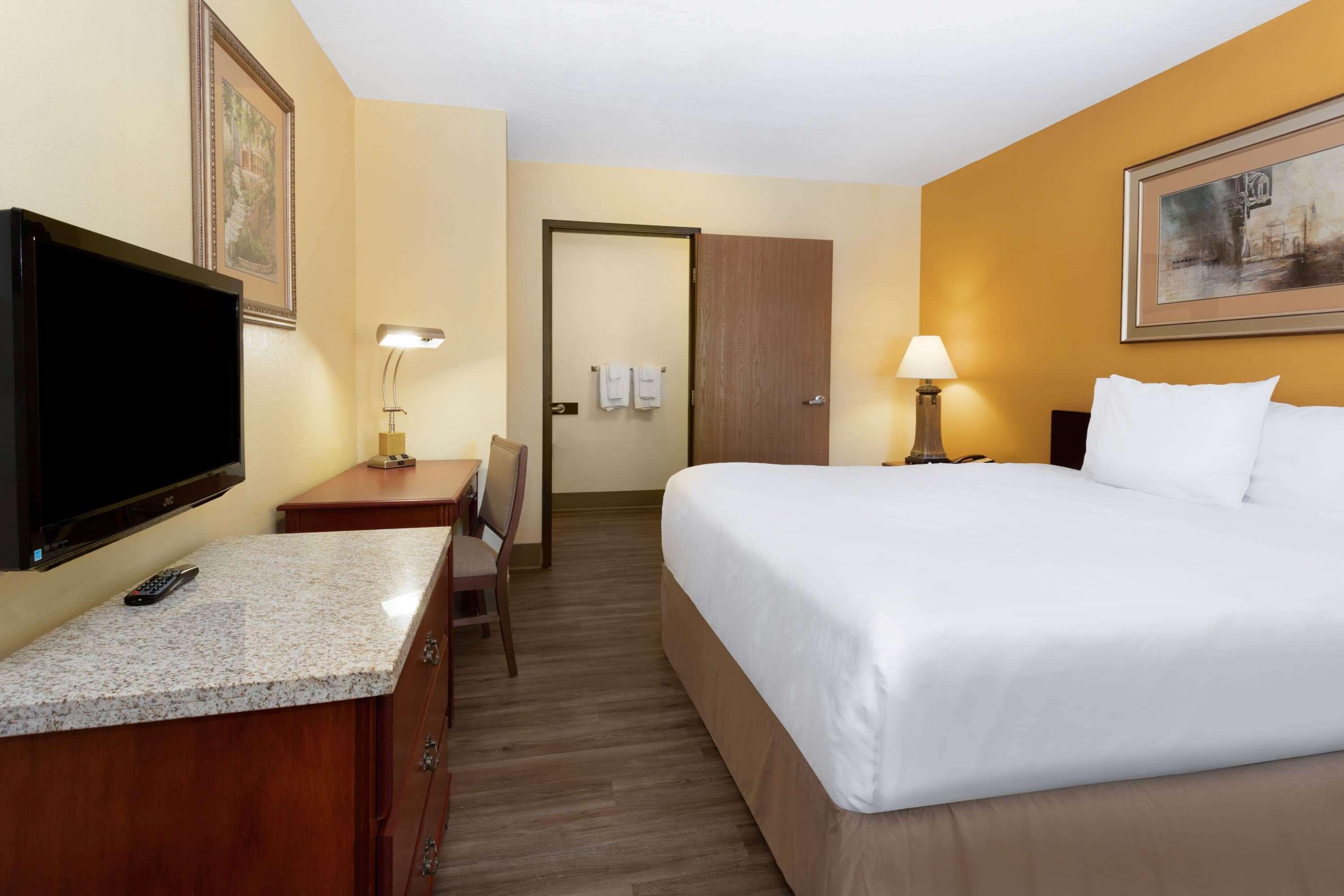 Travelodge By Wyndham Albuquerque East Экстерьер фото