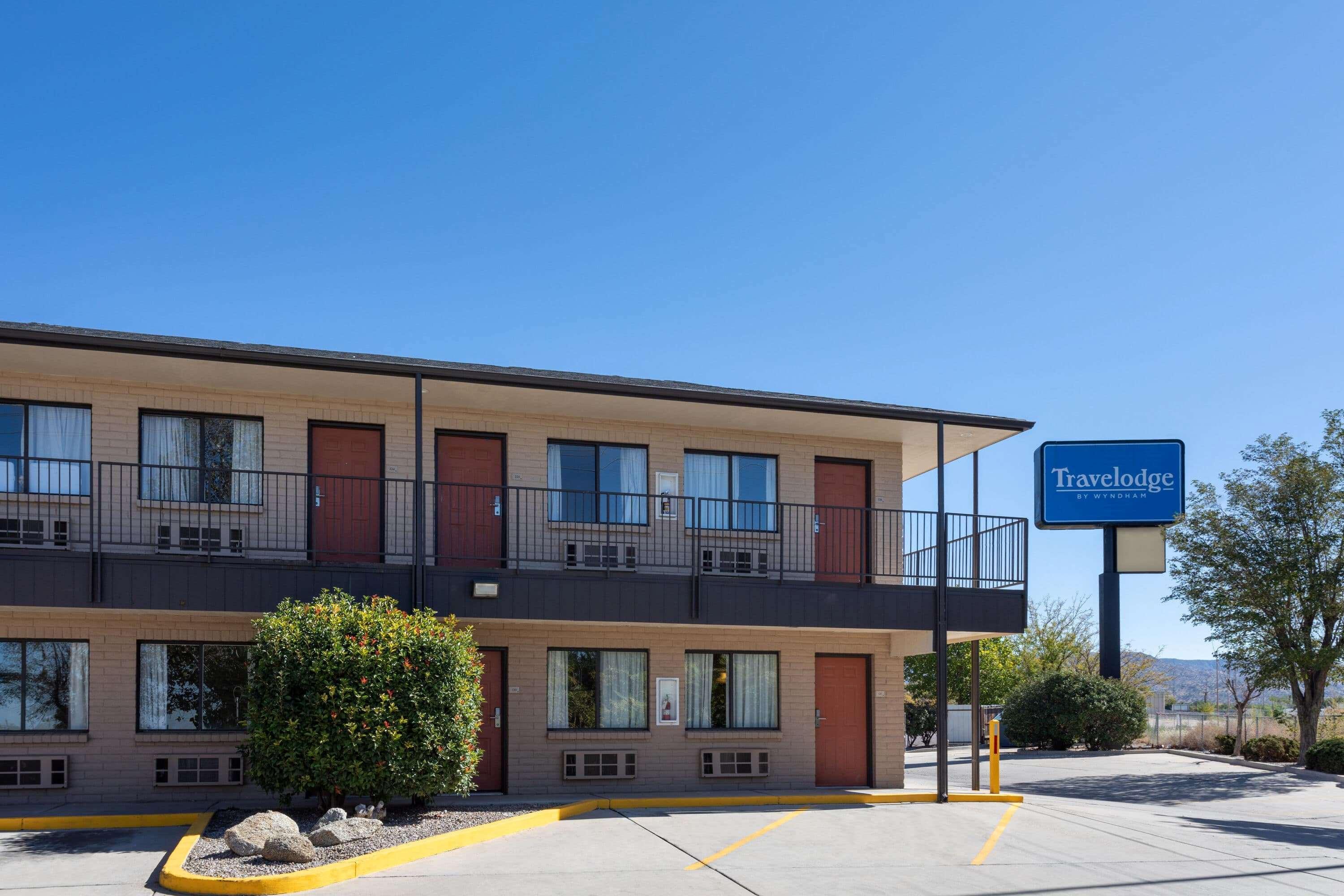 Travelodge By Wyndham Albuquerque East Экстерьер фото